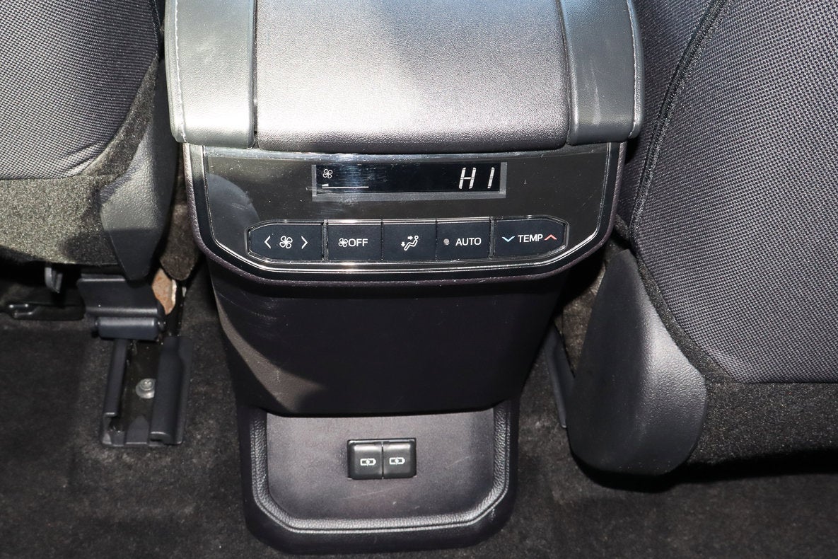 2024 Toyota Highlander LE AWD