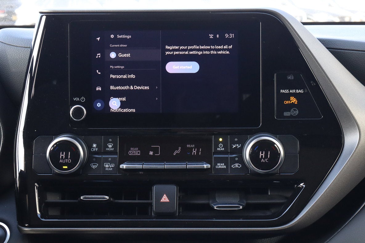 2024 Toyota Highlander LE AWD