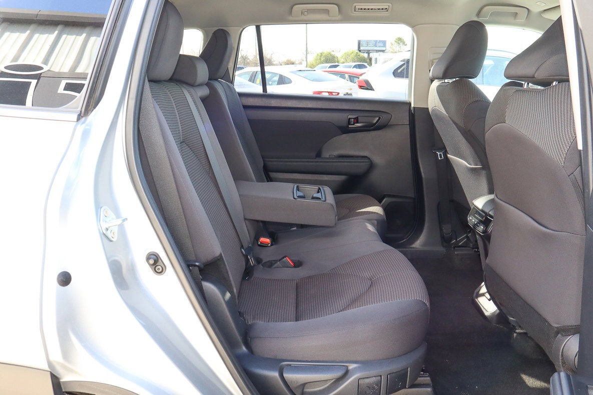 2024 Toyota Highlander LE AWD