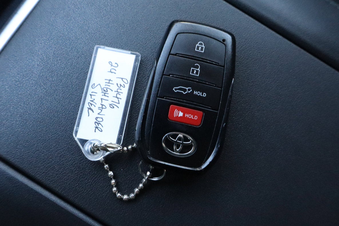 2024 Toyota Highlander LE AWD