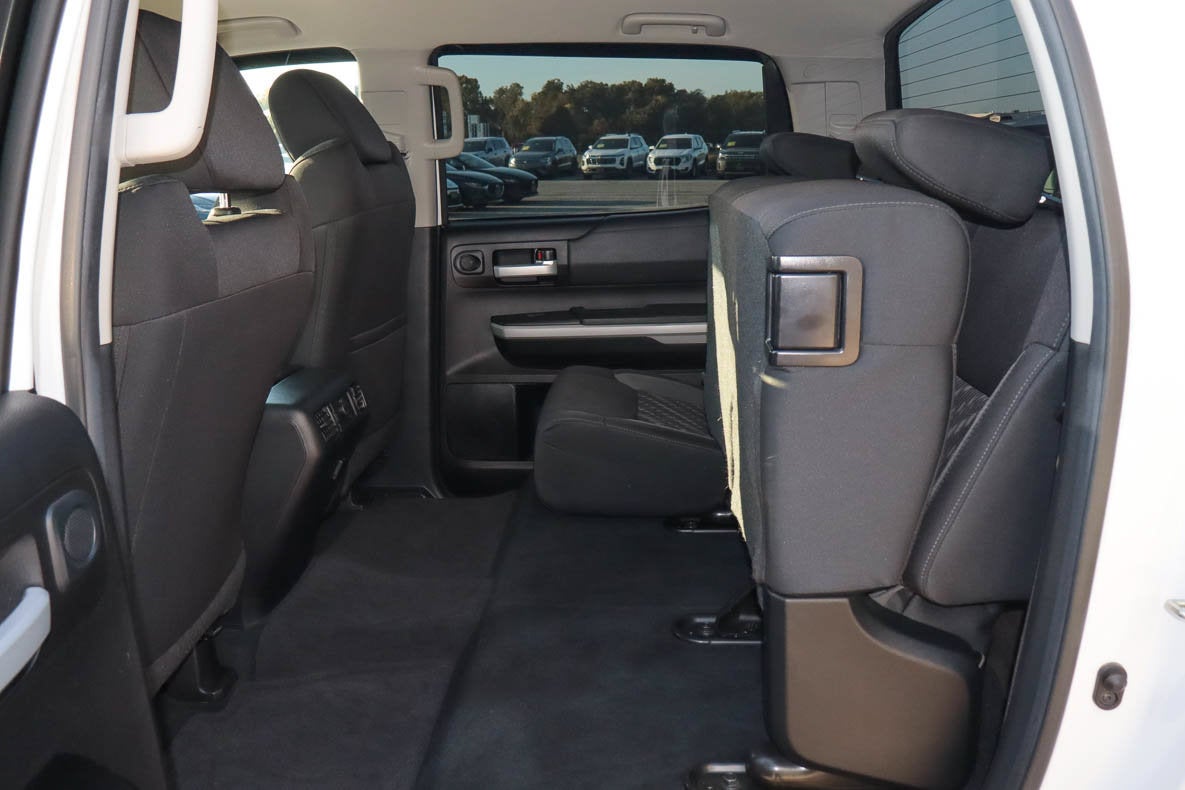 2021 Toyota Tundra 4WD SR5 CrewMax 5.5' Bed 5.7L