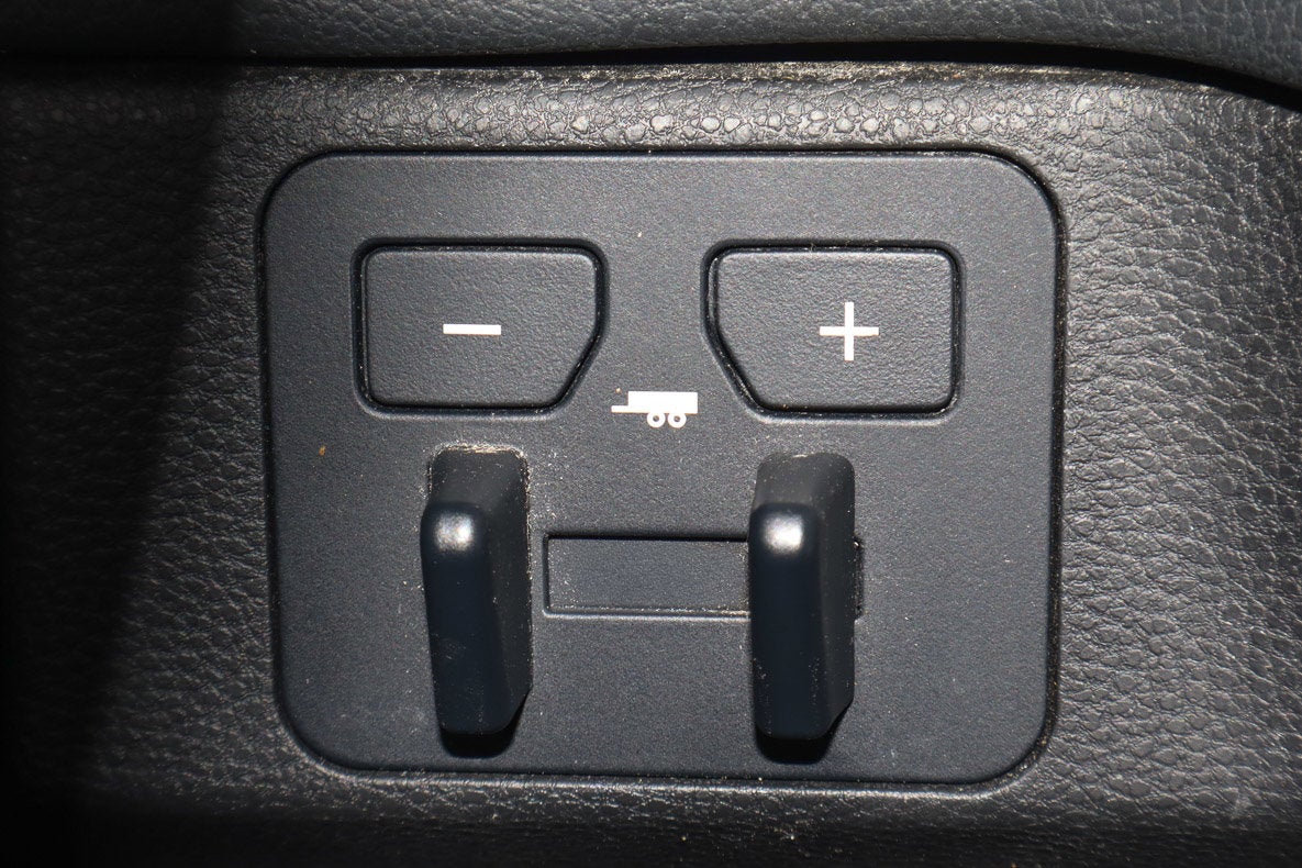 2022 Toyota Tundra 2WD Limited CrewMax 6.5' Bed