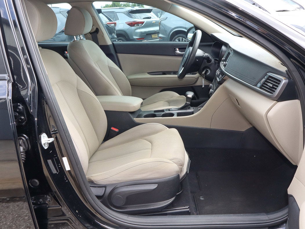 2016 Kia Optima 4dr Sdn LX