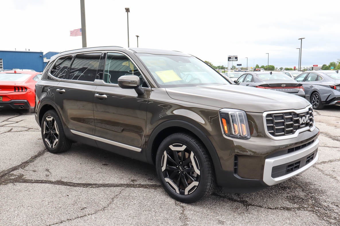2025 Kia Telluride S FWD