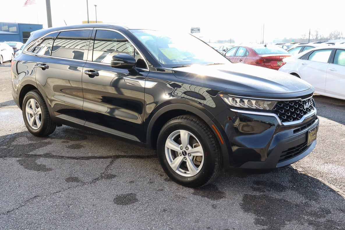 2023 Kia Sorento LX