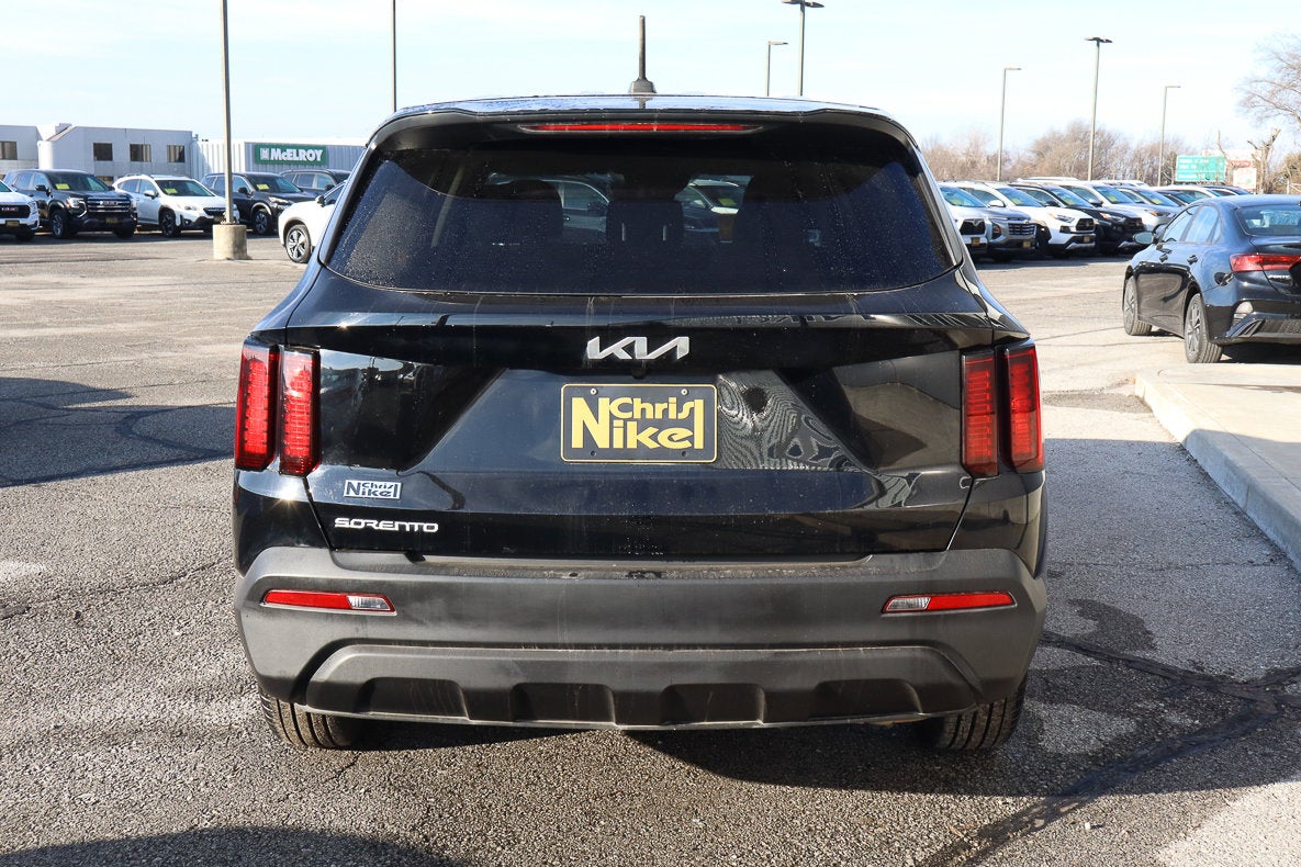 2023 Kia Sorento LX