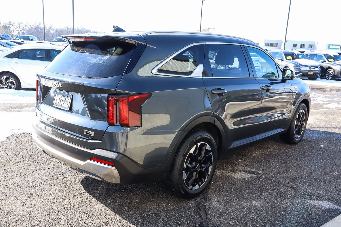 2024 Kia Sorento S