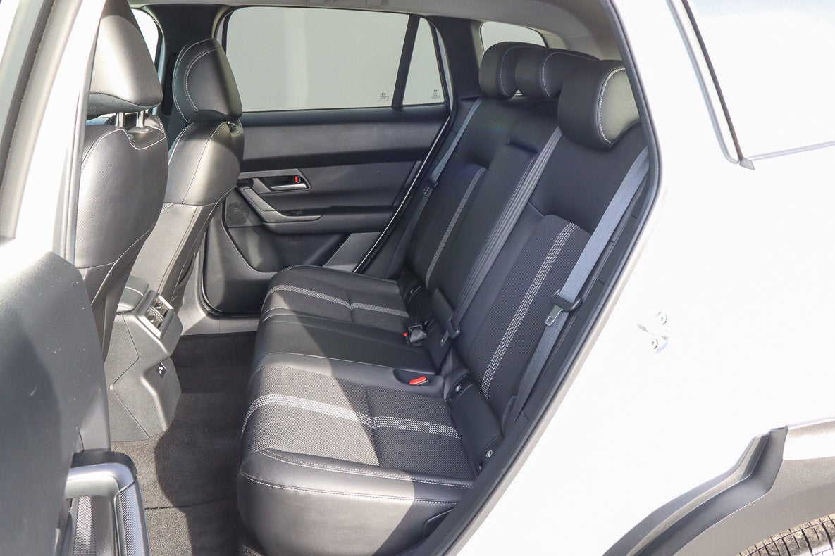 2025 Mazda Mazda CX-50 2.5 S Preferred Package