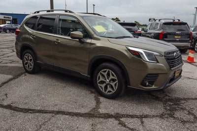 2024 Subaru Forester Premium AWD