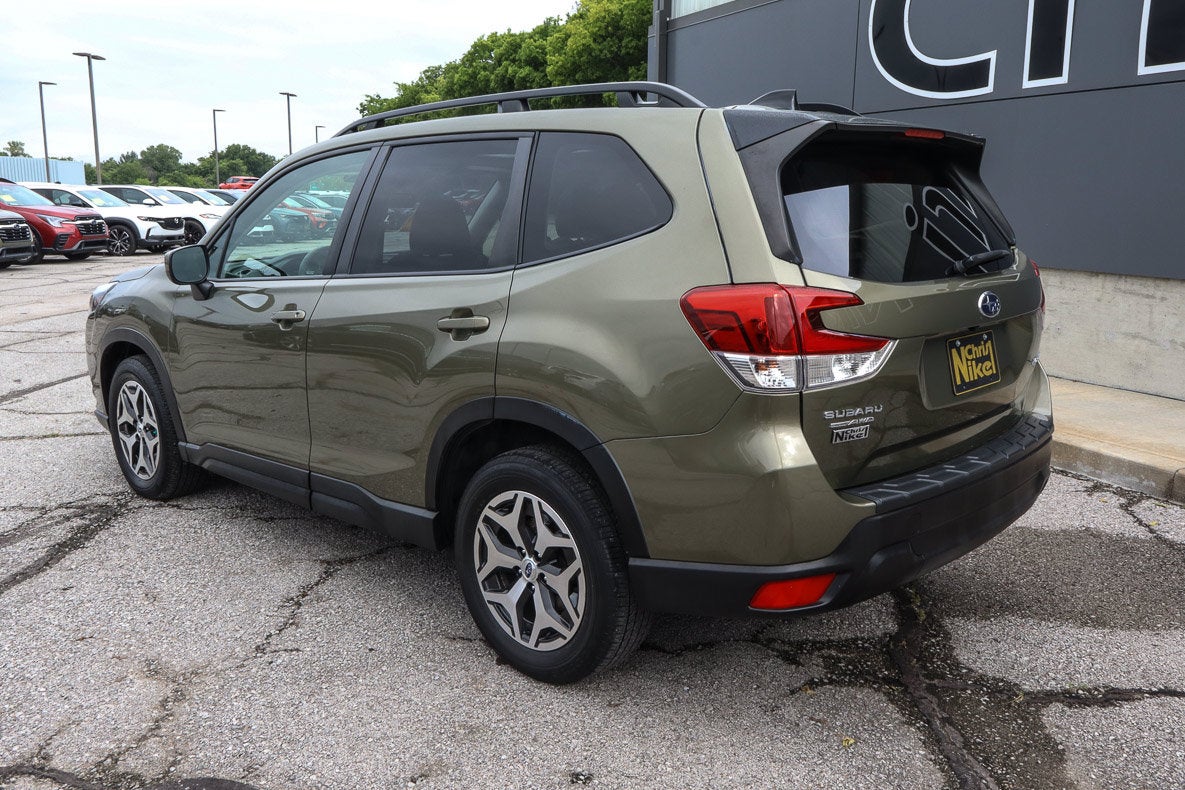 2024 Subaru Forester Premium AWD