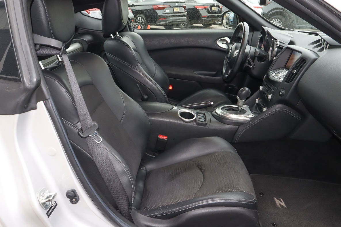 2012 Nissan 370Z 2dr Cpe Auto Touring