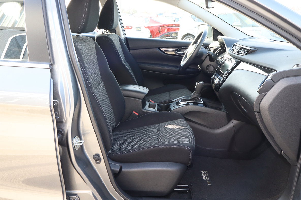 2020 Nissan Rogue Sport SV