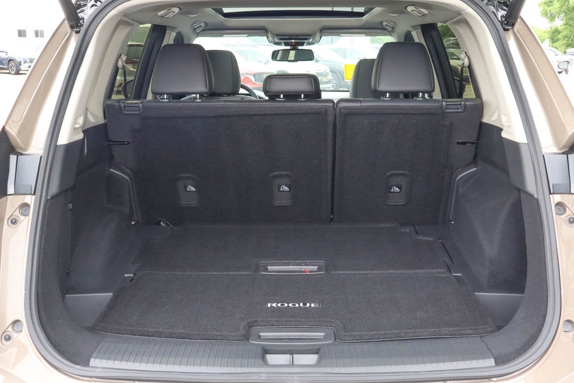 2025 Nissan Rogue AWD Platinum