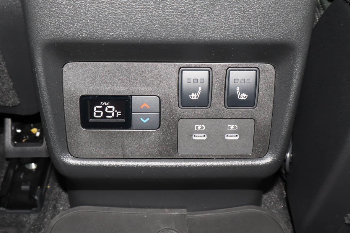 2025 Nissan Rogue AWD Platinum
