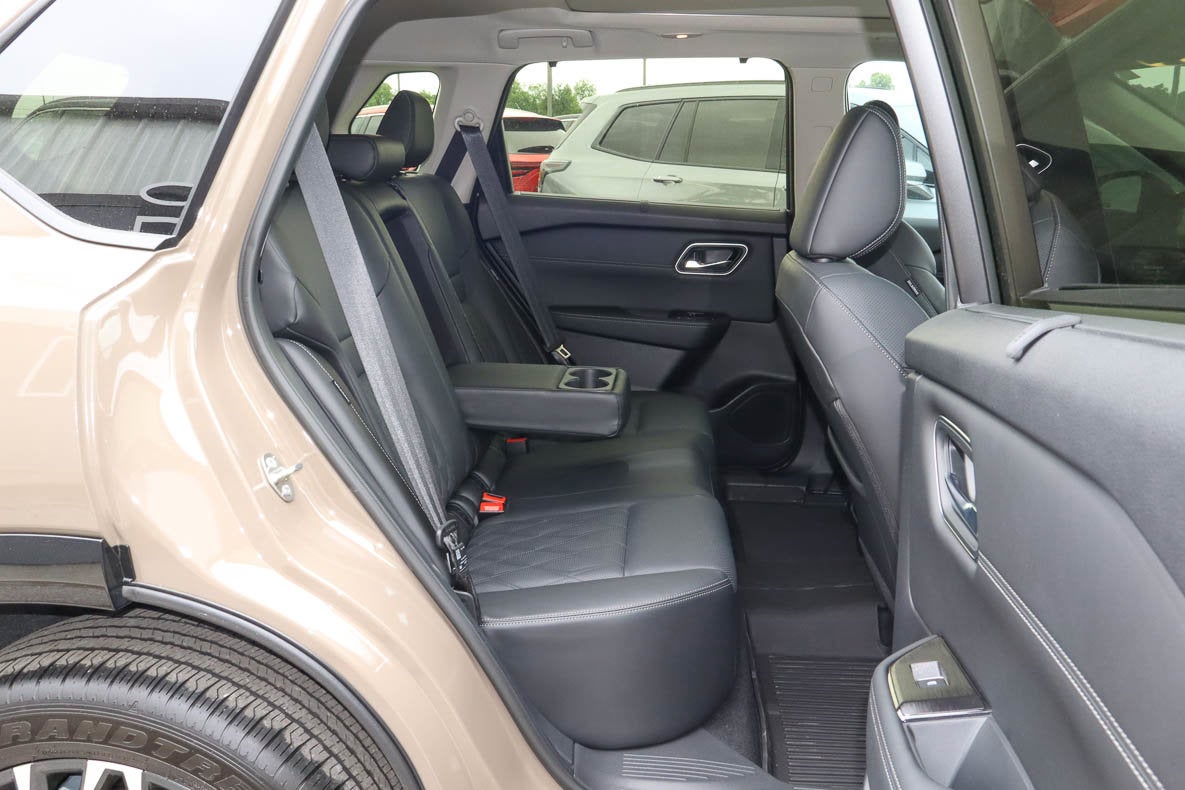 2025 Nissan Rogue AWD Platinum