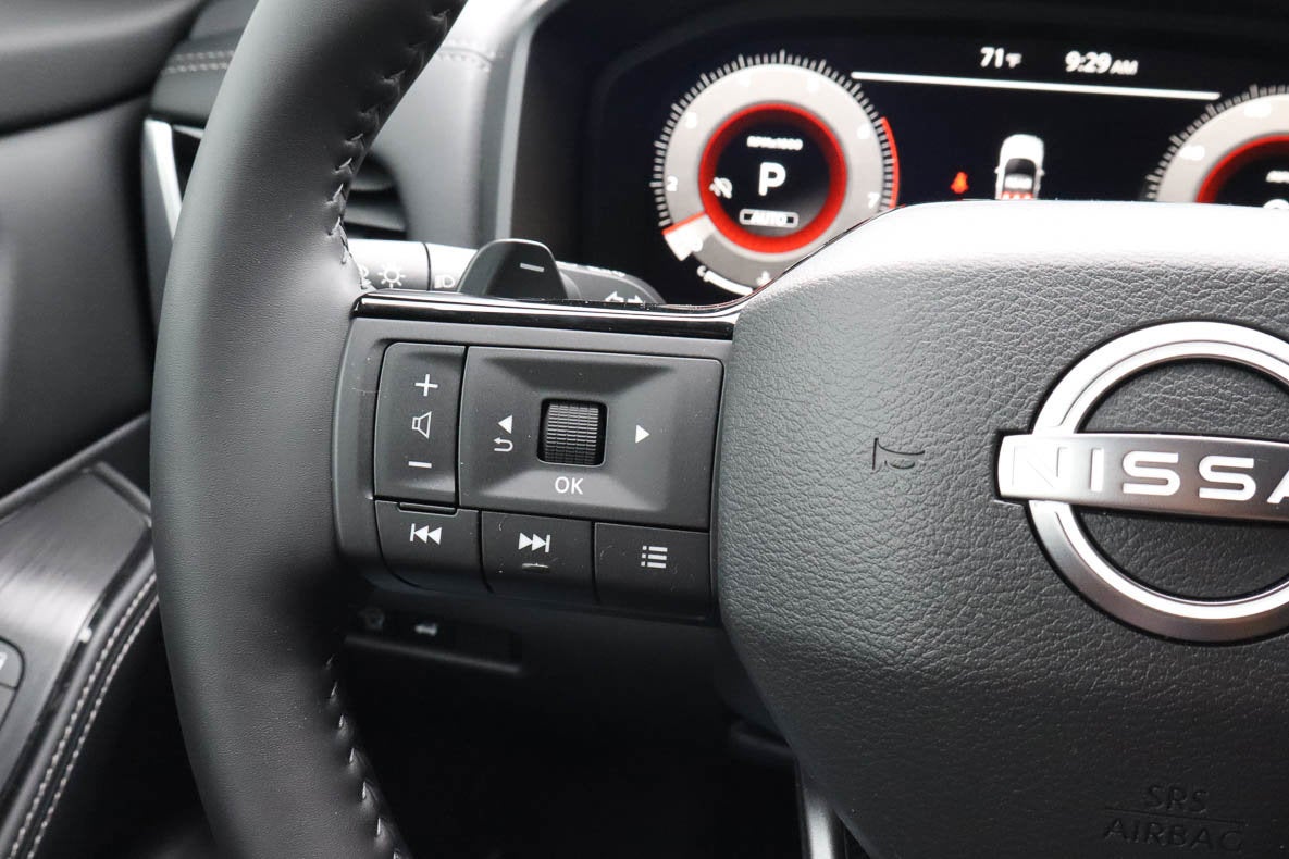 2025 Nissan Rogue AWD Platinum