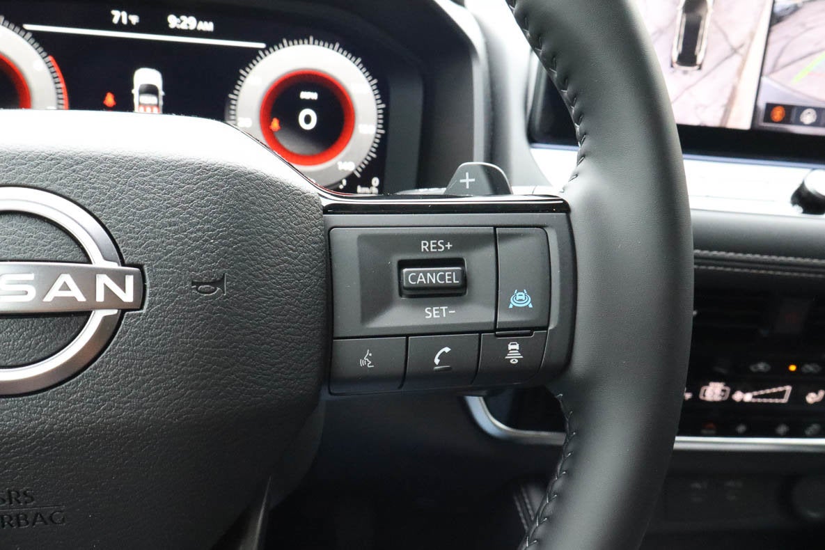 2025 Nissan Rogue AWD Platinum