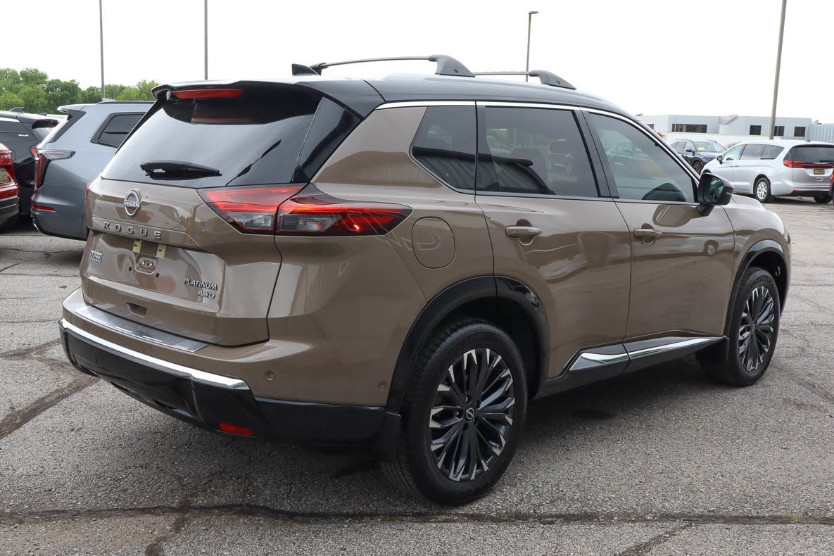 2025 Nissan Rogue AWD Platinum