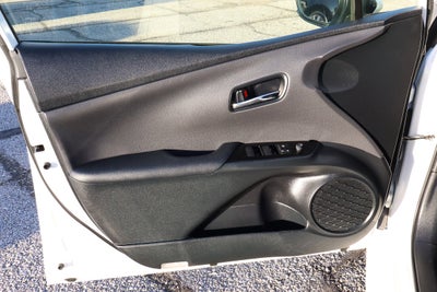 2022 Toyota Prius LE