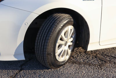 2022 Toyota Prius LE