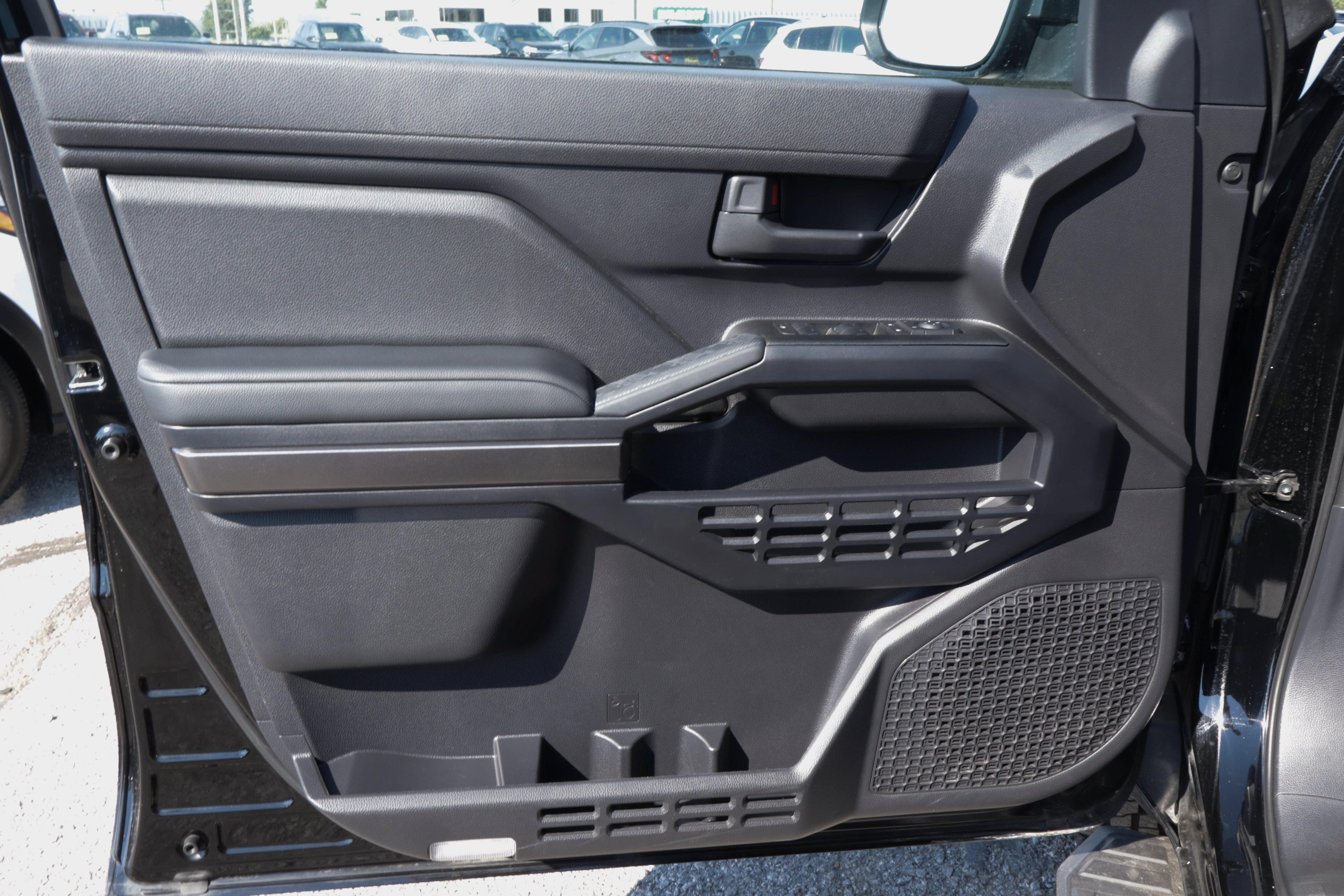 2025 Toyota 4Runner SR5 4WD