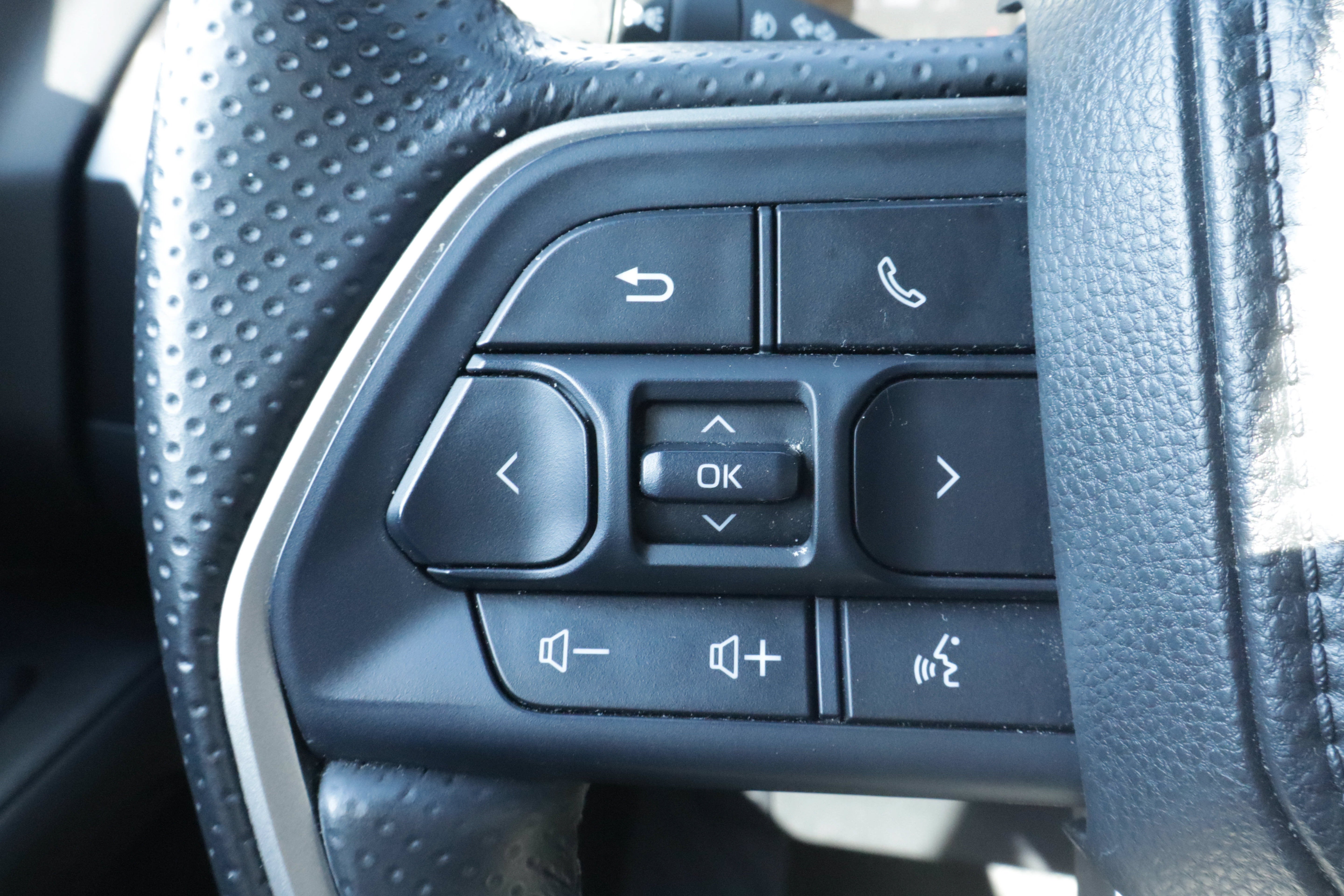 2025 Toyota 4Runner SR5 4WD