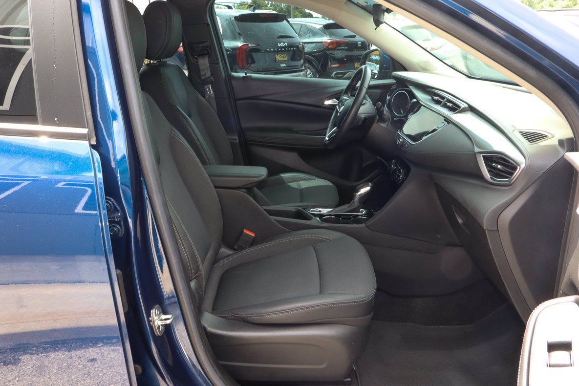 2023 Buick Encore GX FWD 4dr Select