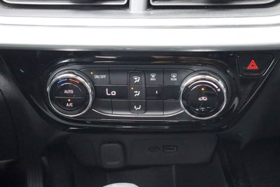 2025 Chevrolet Trax FWD 4dr LT