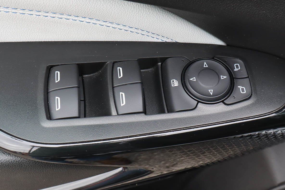 2025 Chevrolet Trax FWD 4dr LT