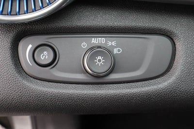 2025 Chevrolet Trax FWD 4dr LT