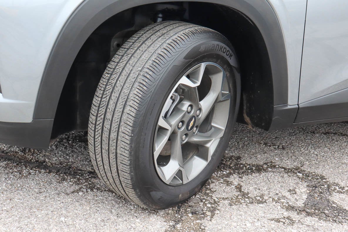 2025 Chevrolet Trax FWD 4dr LT