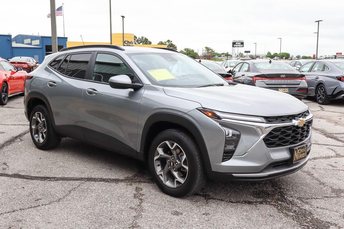 2025 Chevrolet Trax FWD 4dr LT