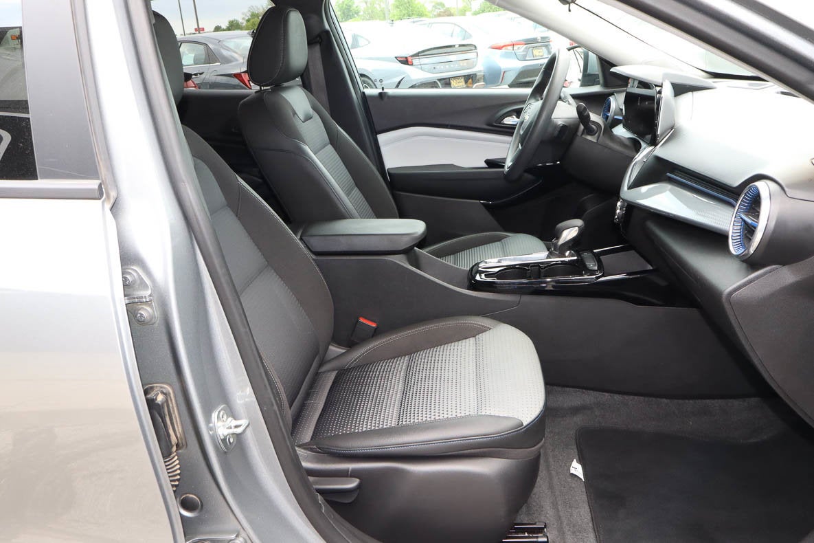 2025 Chevrolet Trax FWD 4dr LT