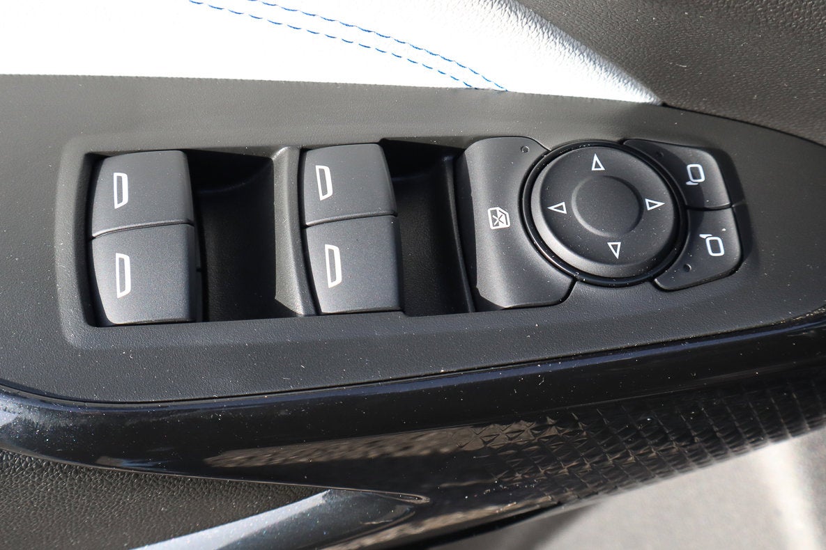 2025 Chevrolet Trax FWD 4dr LT