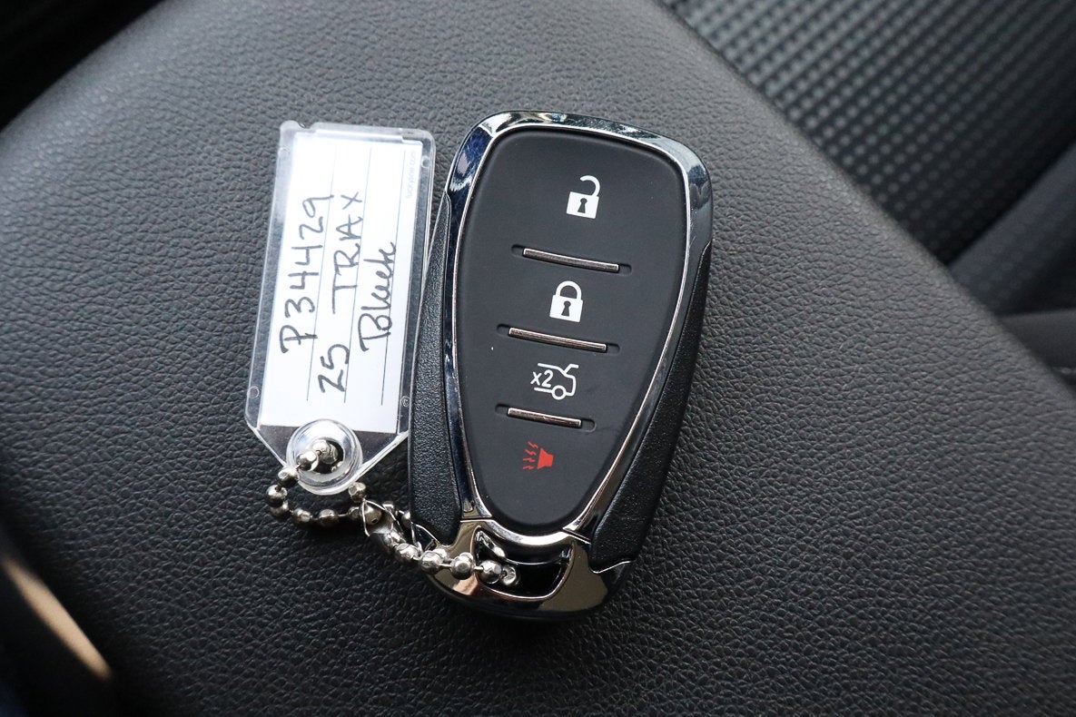 2025 Chevrolet Trax FWD 4dr LT