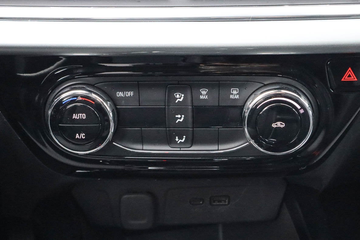 2025 Chevrolet Trax FWD 4dr LT