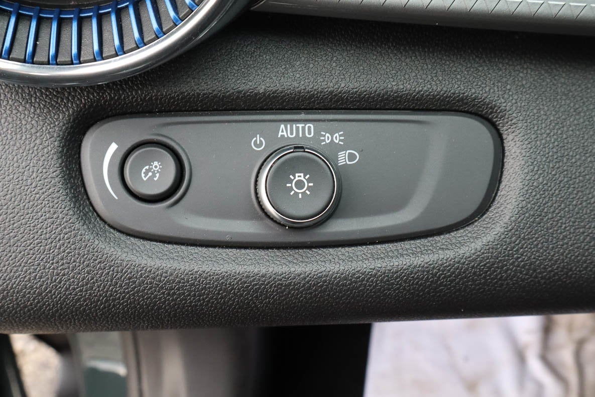 2025 Chevrolet Trax FWD 4dr LT