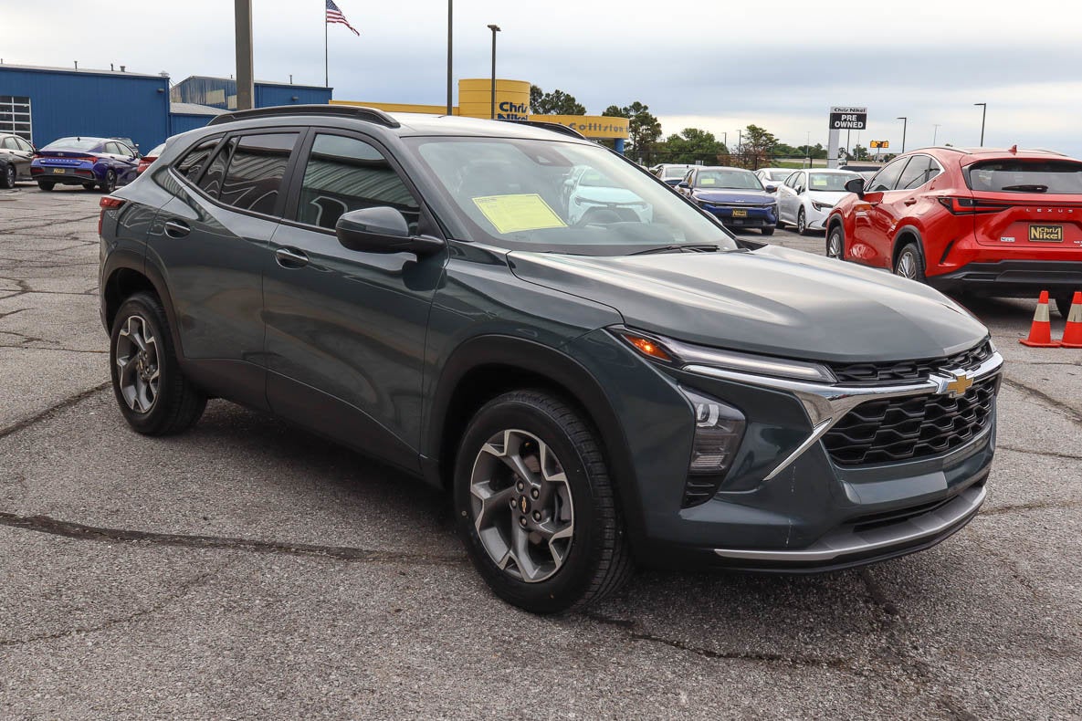 2025 Chevrolet Trax FWD 4dr LT