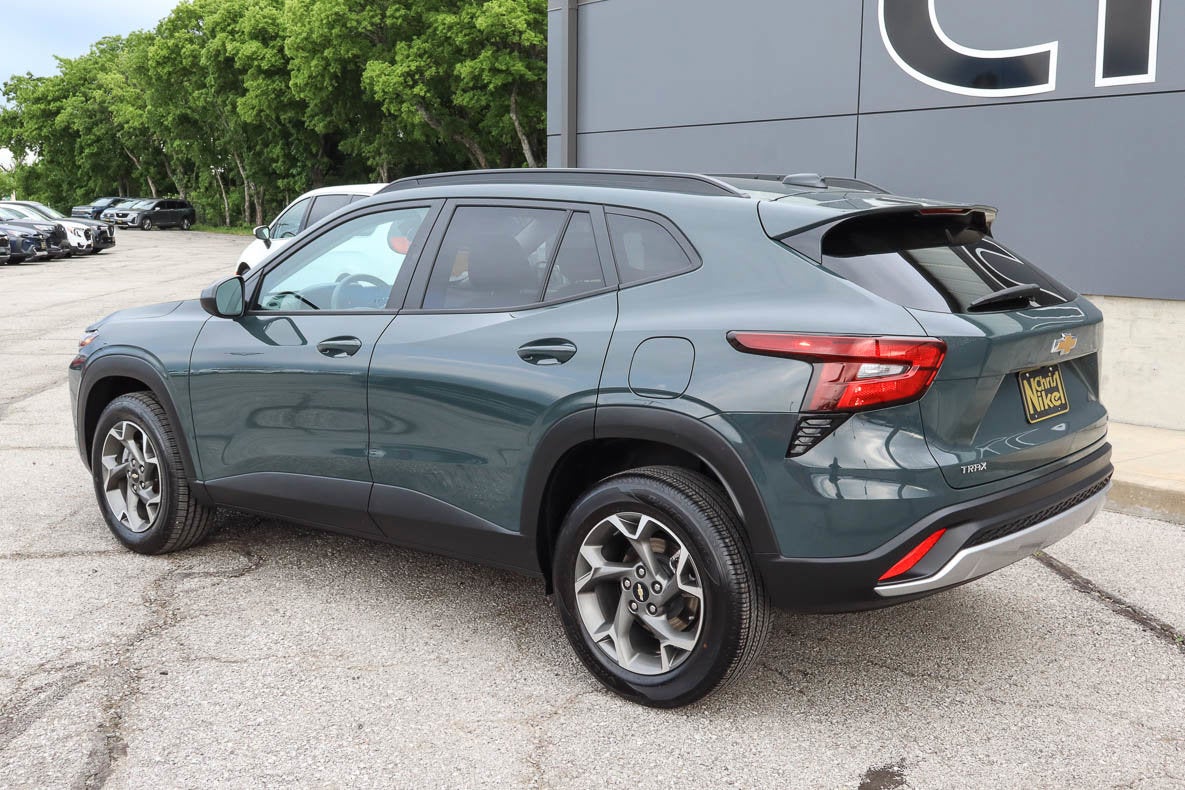 2025 Chevrolet Trax FWD 4dr LT