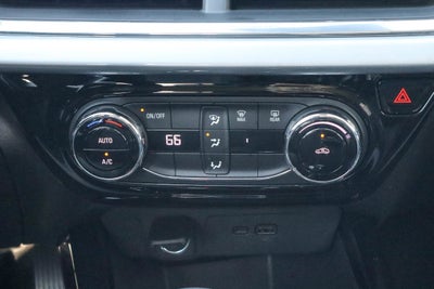 2025 Chevrolet Trax FWD 4dr LT