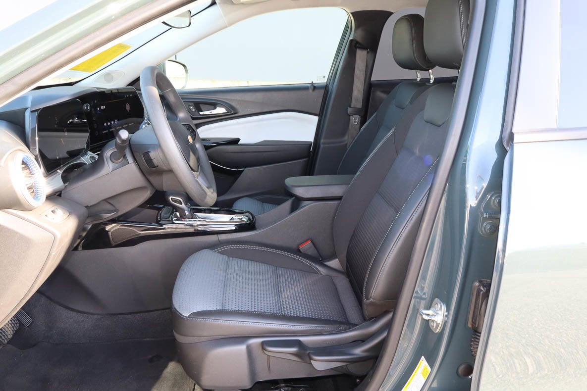 2025 Chevrolet Trax FWD 4dr LT
