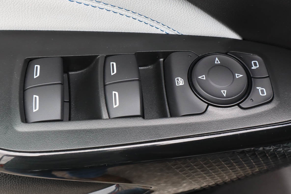 2025 Chevrolet Trax FWD 4dr LT