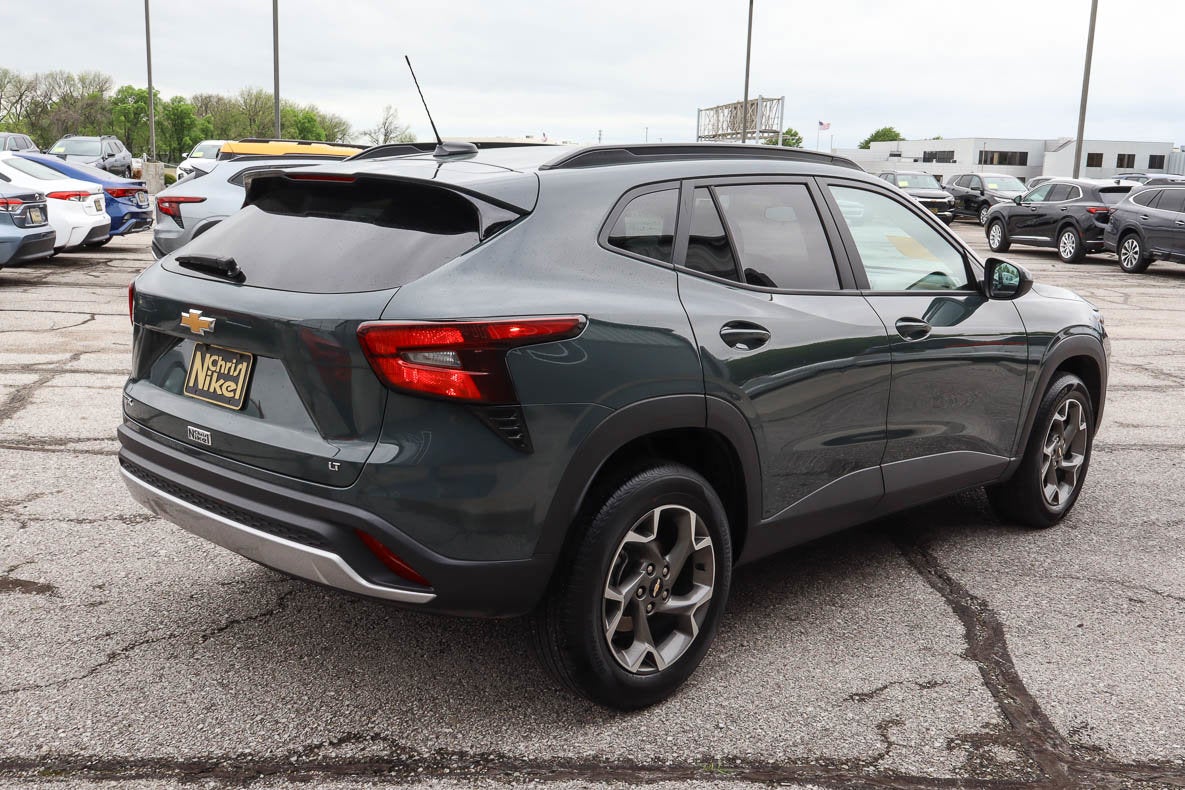 2025 Chevrolet Trax FWD 4dr LT