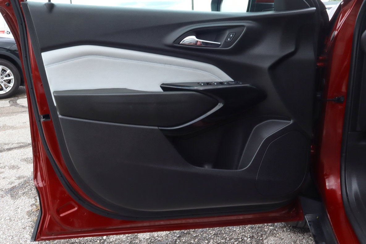 2025 Chevrolet Trax FWD 4dr LT