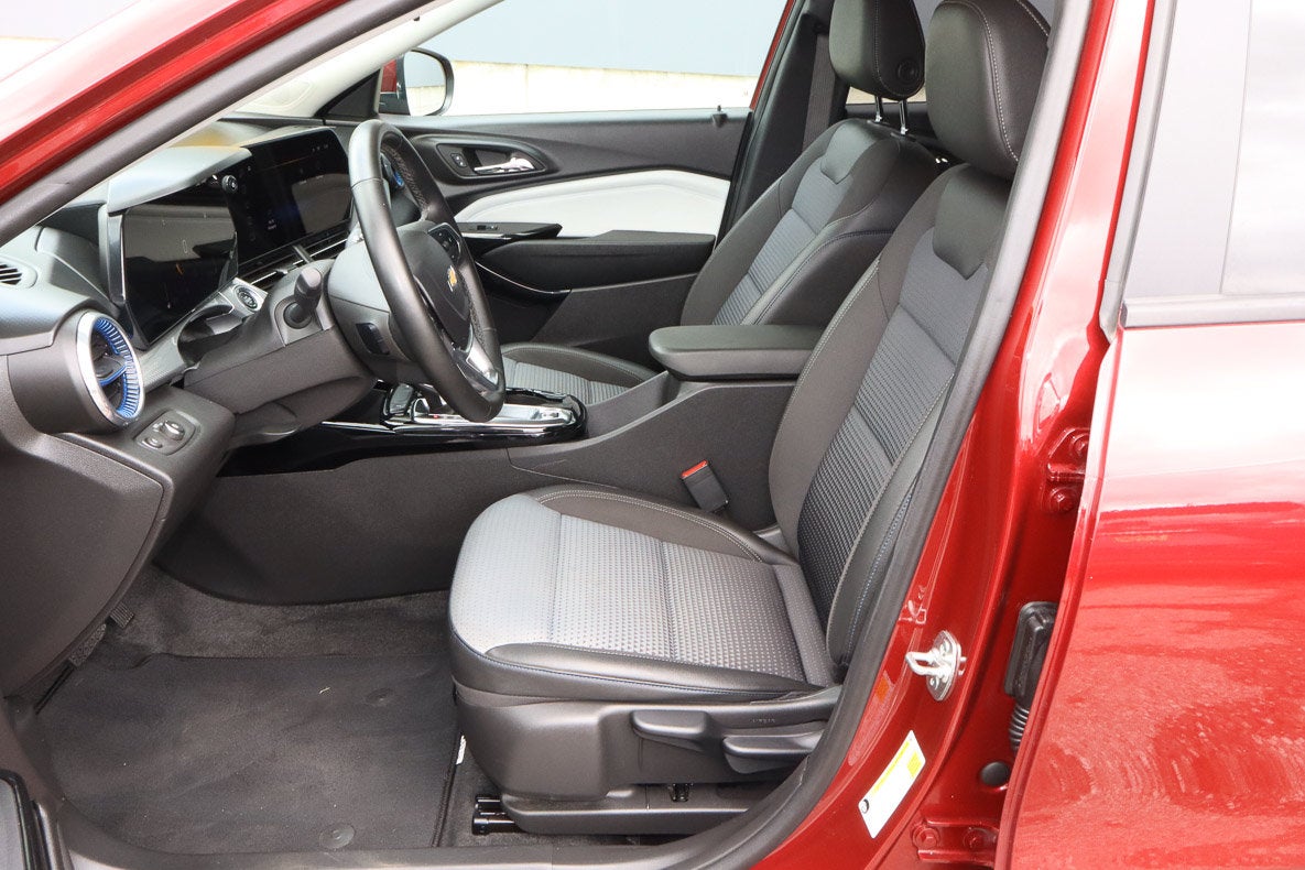 2025 Chevrolet Trax FWD 4dr LT