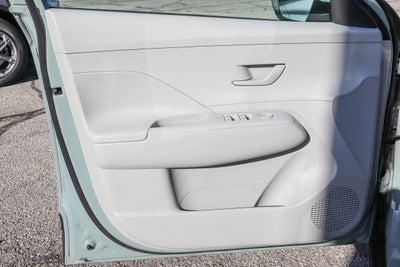 2025 Hyundai Kona SEL FWD