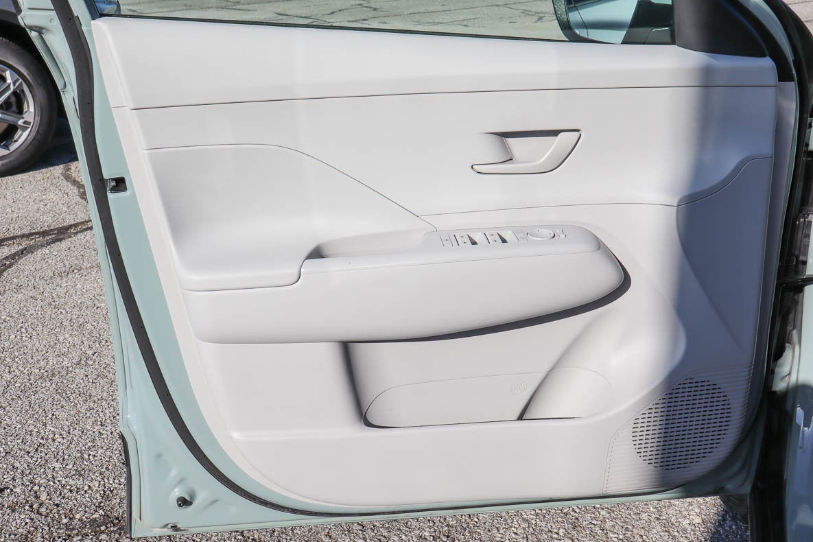2025 Hyundai Kona SEL FWD