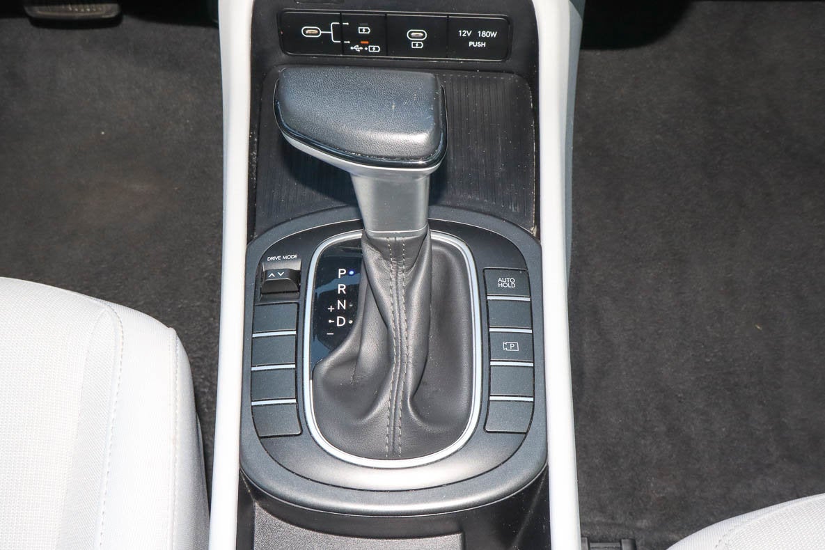 2025 Hyundai Kona SEL FWD