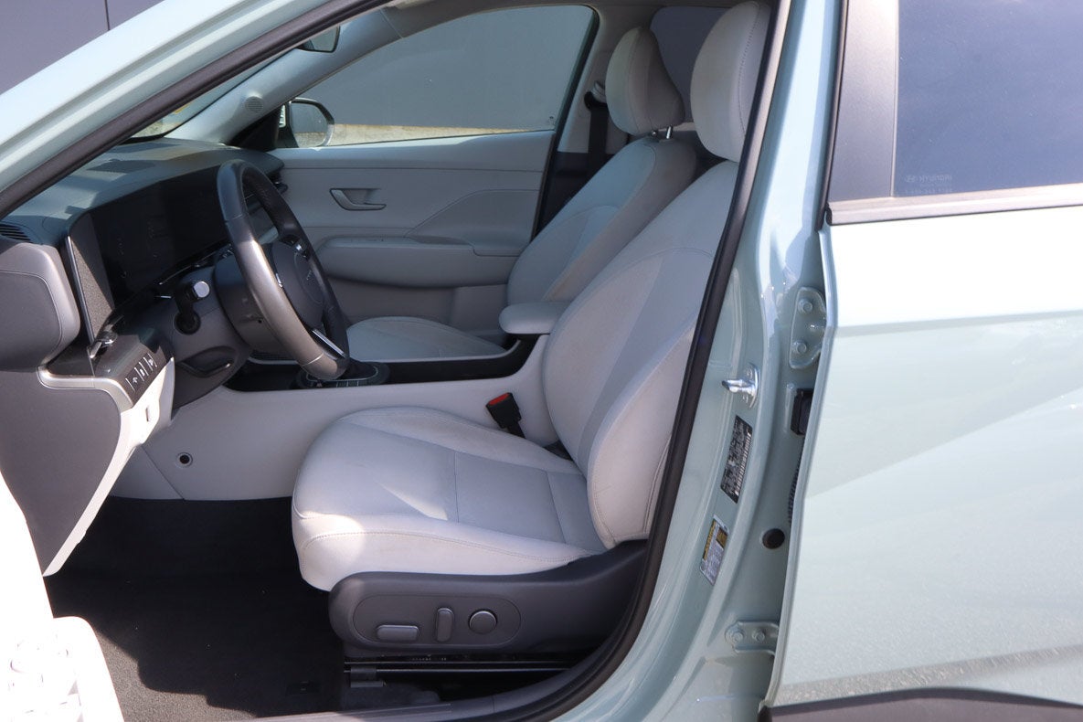 2025 Hyundai Kona SEL FWD