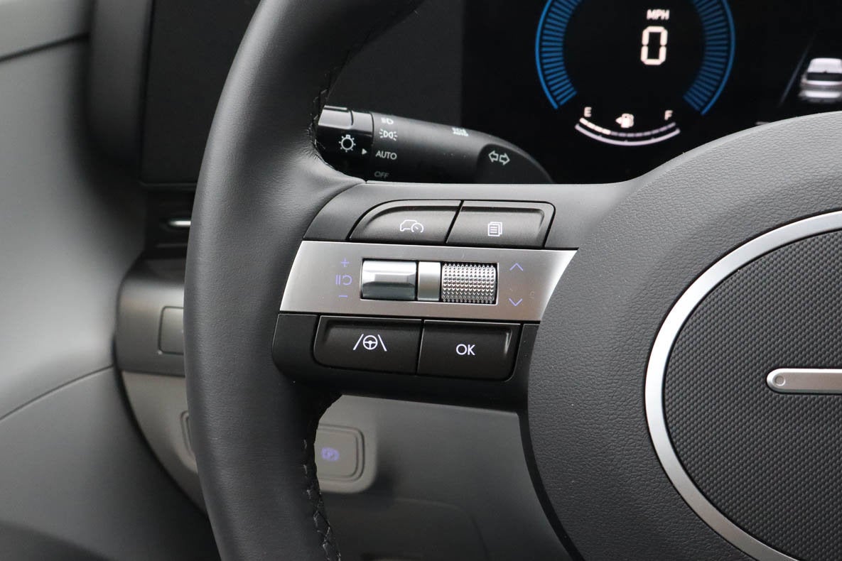 2025 Hyundai Kona SEL FWD